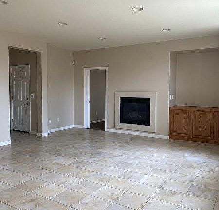 5th image of 2417 Hibernica Ln
