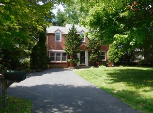 2 Mulberry Ln, Newtown Square, PA 19073
