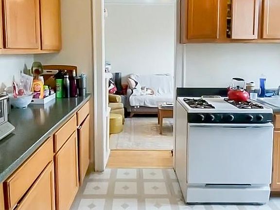 2nd image of 4859 N Paulina St APT 3B