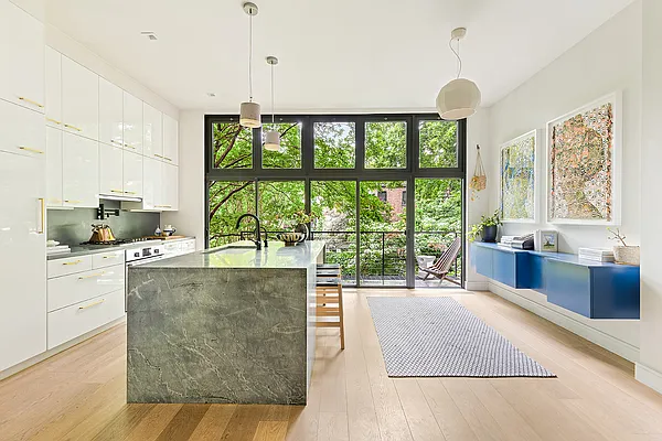 Sold by Compass | media 1