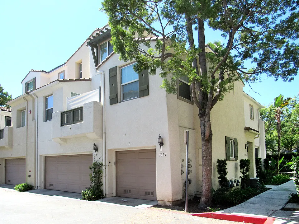1304 Mother Lode Way #4