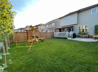 30 Autumnwood Cres, Spruce Grove, AB T7X 0J3