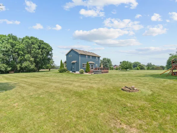 14254 Lincoln St NE, Ham Lake, MN 55304