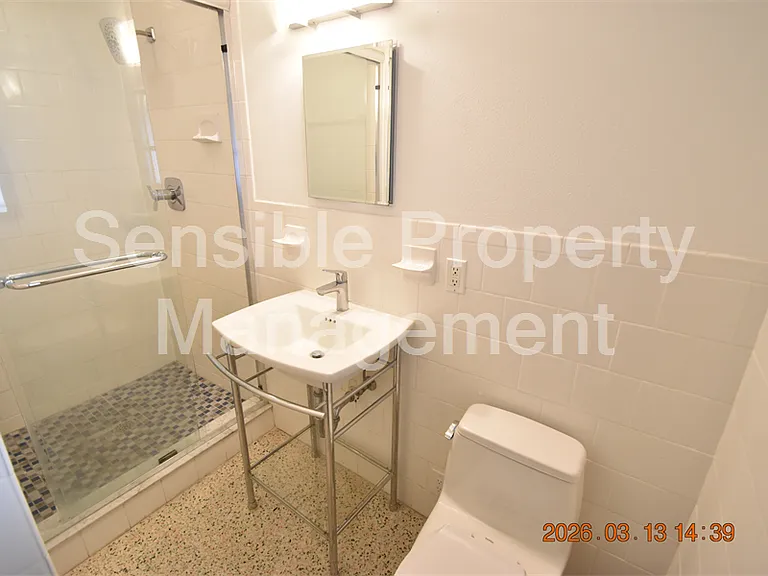 528 Suwanee Cir — Photo 19