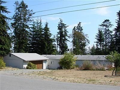 1st image of 825 Patricia Ann Dr