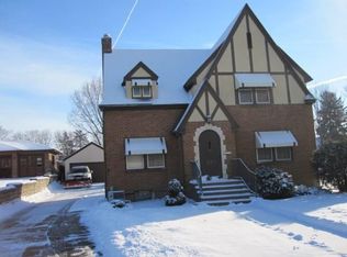 325 W Ave S, La Crosse, WI 54601