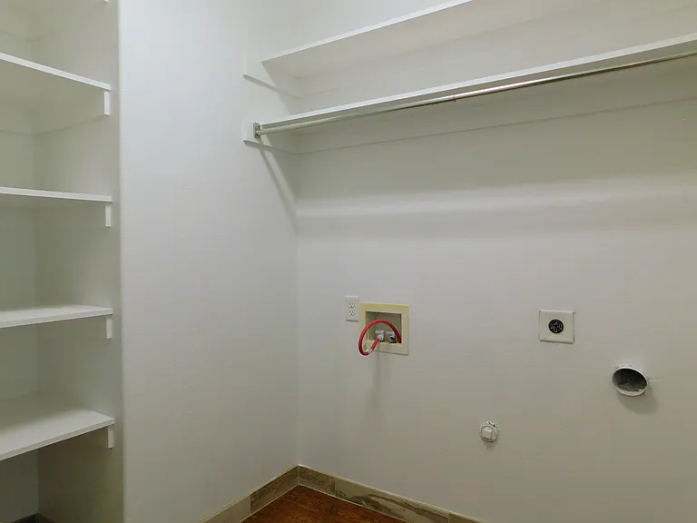 673 Copenhavr St — Photo 20