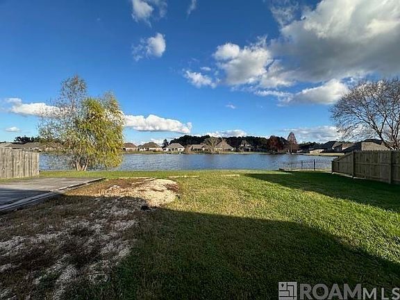 4th image of 34136 Fountain View Dr
