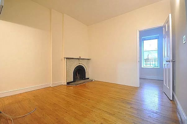 1st image of 8 E 30th St #4E
