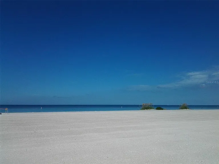 1230 Gulf Blvd #1507 — Photo 3