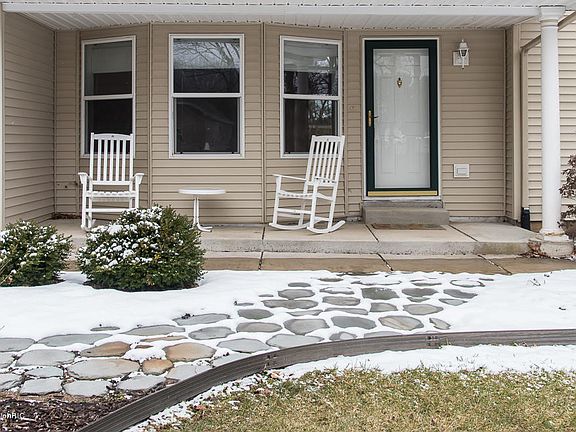 3rd image of 9542 Natala Ln