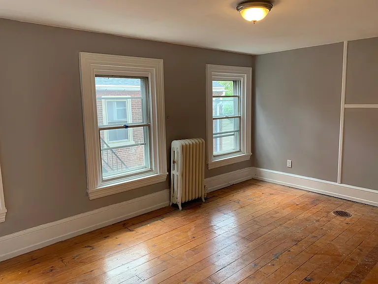 125 E Washington St #2 — Photo 8