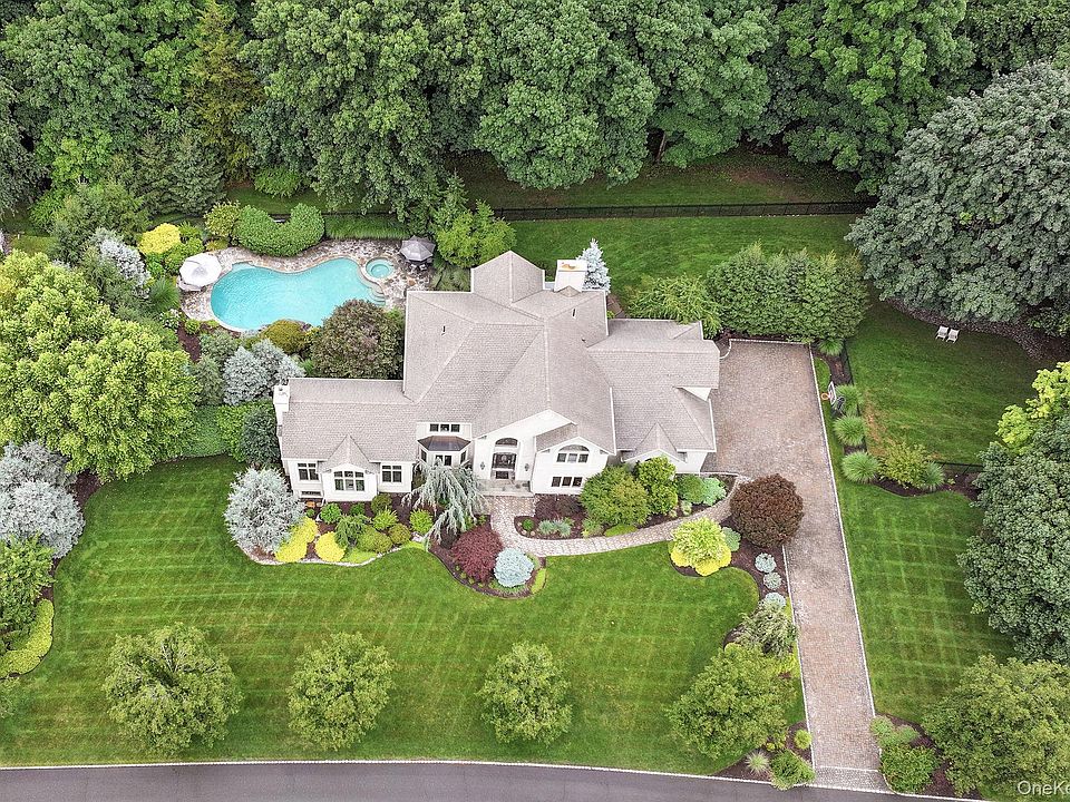 1st image of 8 Lety Lane