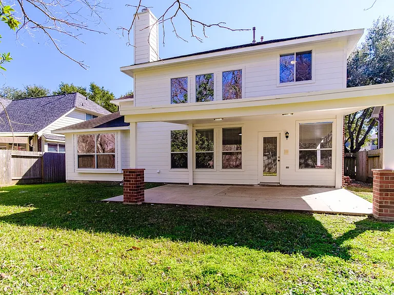 2918 Five Oaks Dr — Photo 31