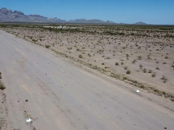 539x2 W Sunland Avenue #A2, Tonopah, AZ 85354