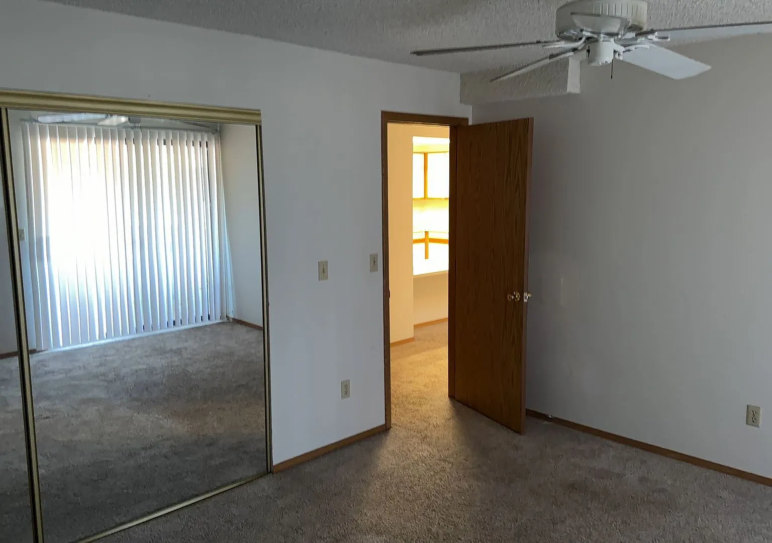 Condo — Photo 2