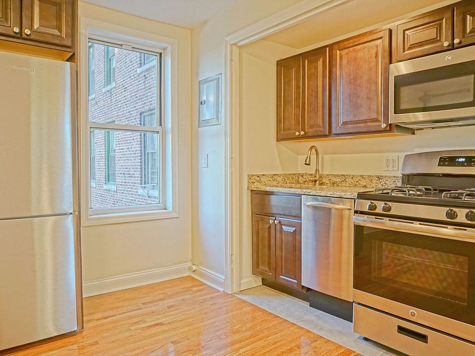 1st image of 3419 90th St APT B33