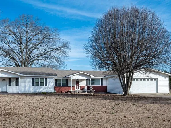 8237 Zuber Rd, Benton, AR 72019