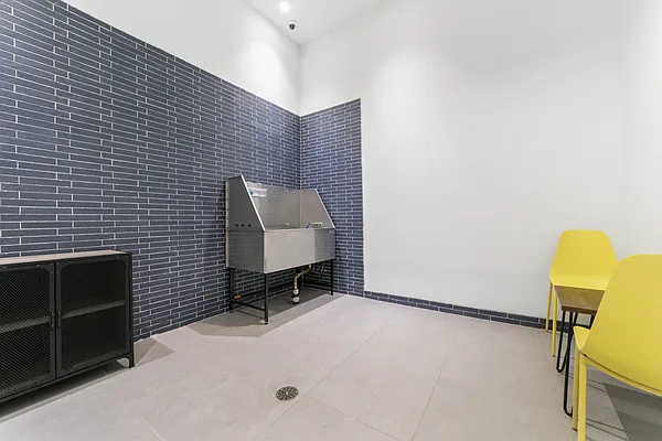 Rented by MNS | media 21