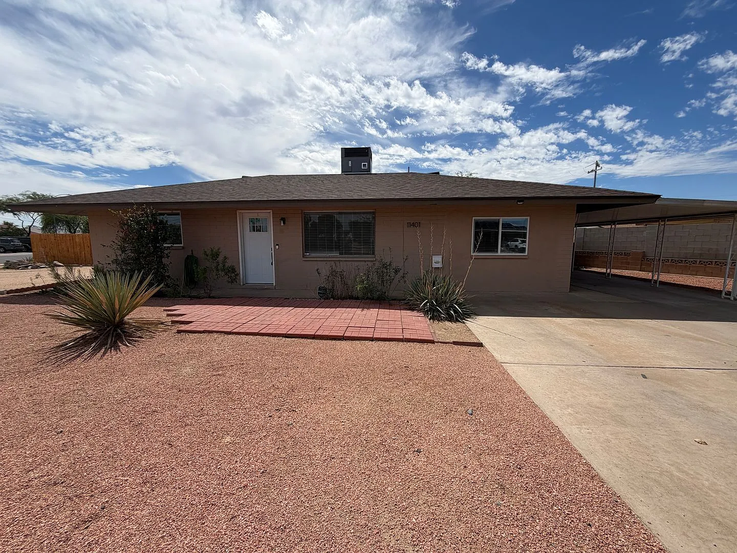 4 bed, 2.0 bath, 1880 sqft, $1,900 — Photo 1