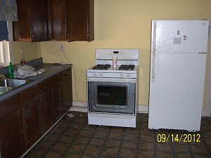 2nd image of 1417 E 6th St