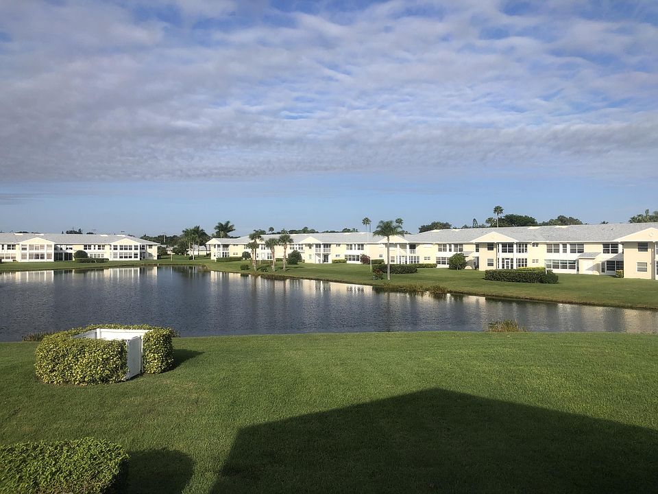 1st image of 428 Grove Isle Cir #428