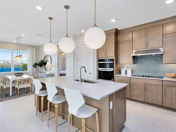 Beautiful Coral Grand Kitchen