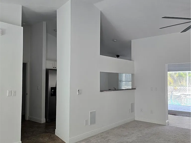 2136 SE 8th Ave — Photo 9