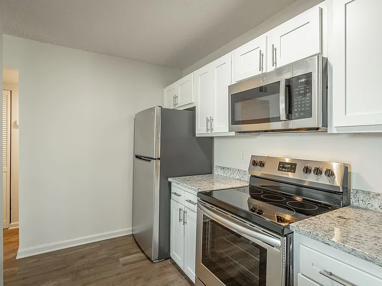 Kate's View Apartments | Updated North Chattanooga Apartments with Scenic Views — Photo 22