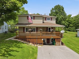 12570 Jackson Dr, Burton, OH 44021