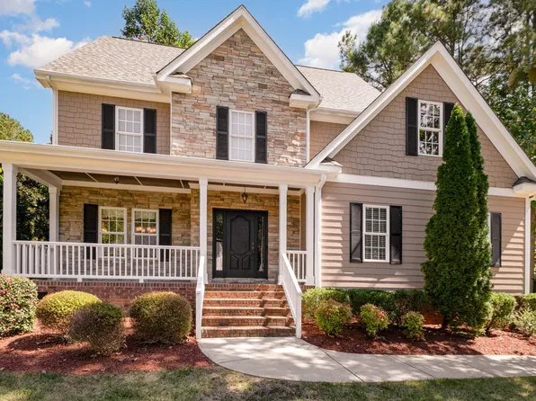 5340 Serene Forest Dr, Apex, NC 27539