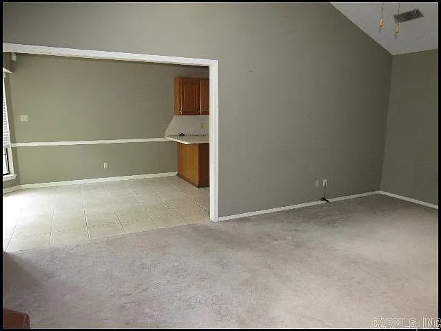 3 bed, 2.0 bath, 1360 sqft, $1,500 — Photo 4