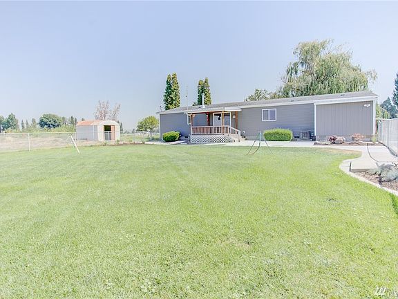 3rd image of 3822 Road F NE