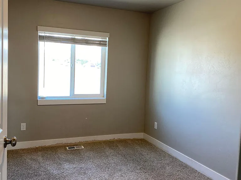 2323 N Wolfpack Way — Photo 5