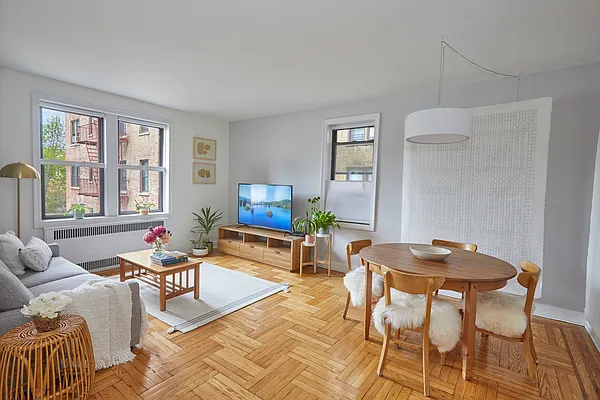 Sold by Compass | media 3
