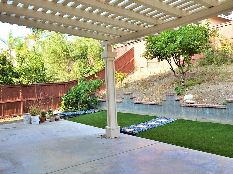 675 Sonoma St — Photo 24