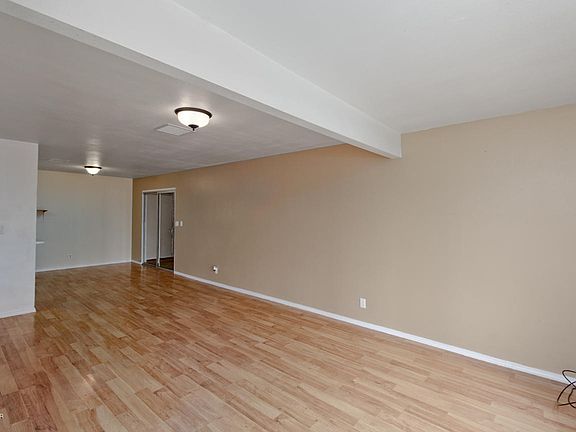 4th image of 1220 W 8th St