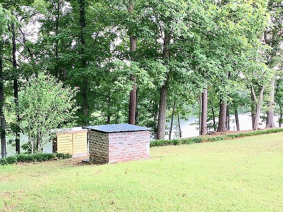 FISH CLEANING STATION