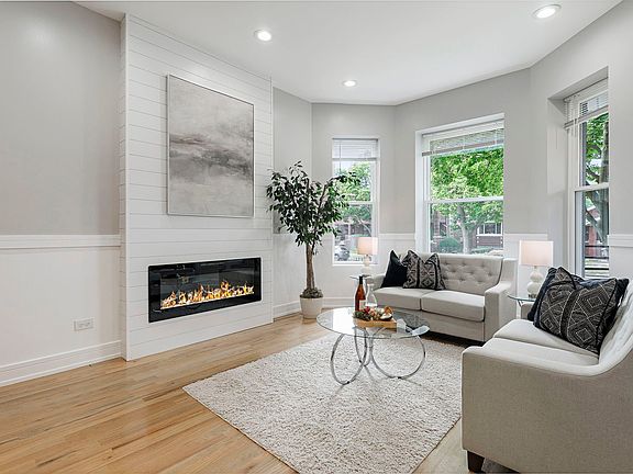 3rd image of 6943 S Calumet Ave