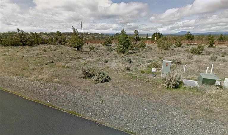 1st image of 47 18th Ct