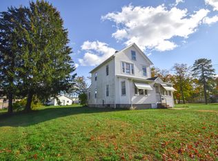 198 Willimansett St, South Hadley, MA 01075