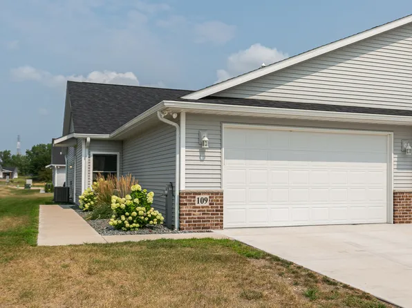 109 Beacon Harbor Cir #0, East Moline, IL 61244
