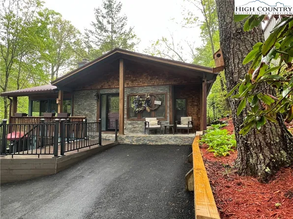 180 Longview Road, Newland, NC 28657