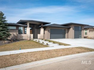 1129 Creekwater Way, Eagle, ID 83616