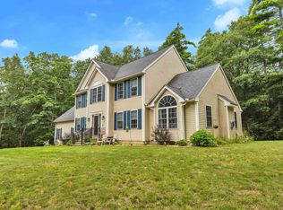2 Kemp Dr, Brookline, NH 03033