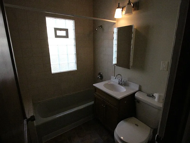 1204 S 58th St — Photo 7