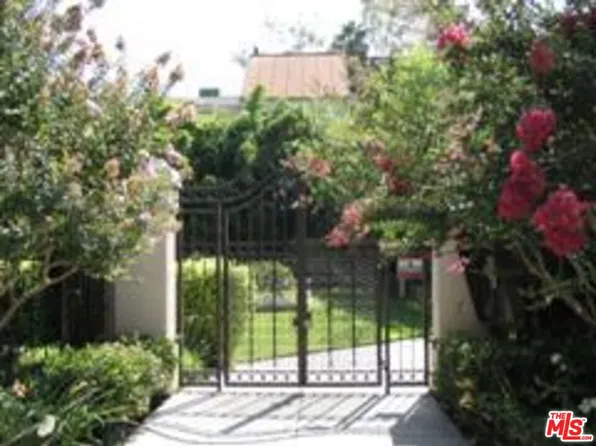 950 N Kings Rd Unit 108, West Hollywood, CA 90069