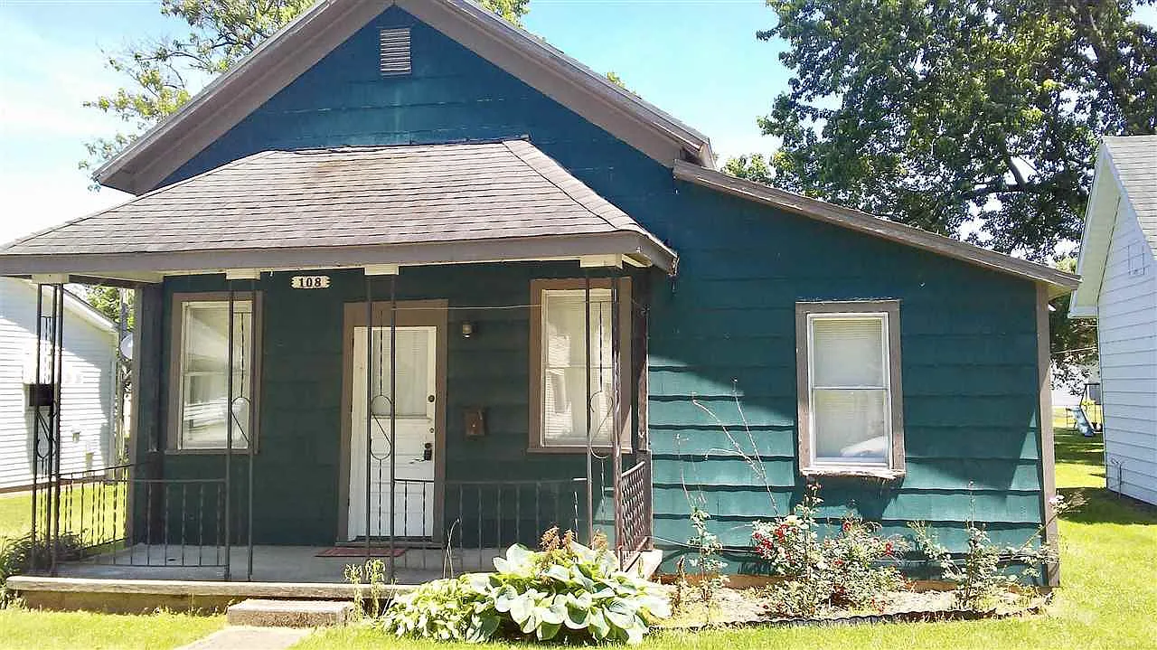 108 N Line St photo 1