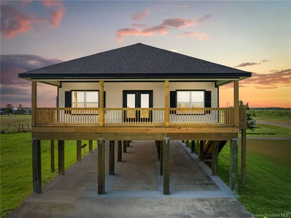 215 Meyers Rd, Hackberry, LA 70645