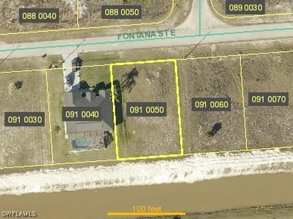 1236 Fontana St E, Lehigh Acres, FL 33974
